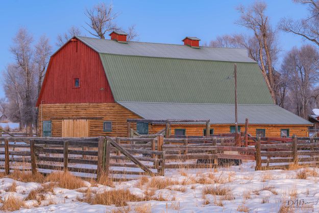 Seven Mile River Ranch Main Barn. Photo by Dave Bell.