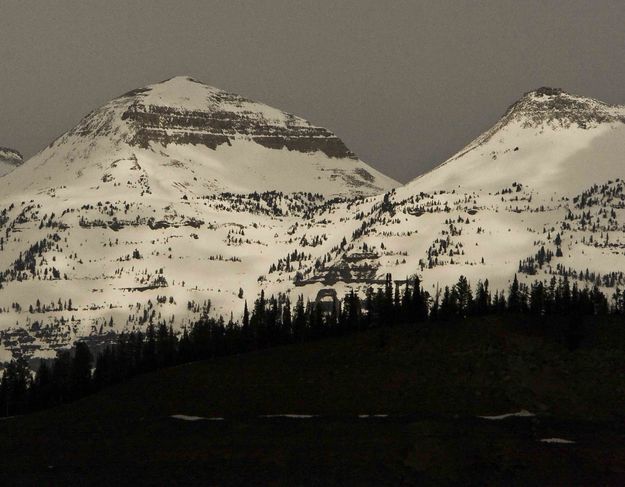 Peaks Along The Sawtooth. Photo by Dave Bell.