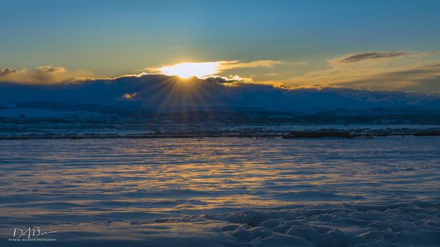 Cold Sun On Hard Pack. Photo by Dave Bell.