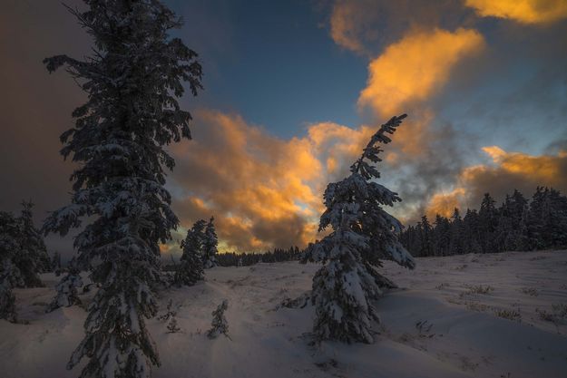 Sunset Color At Crater Lake. Photo by Dave Bell.