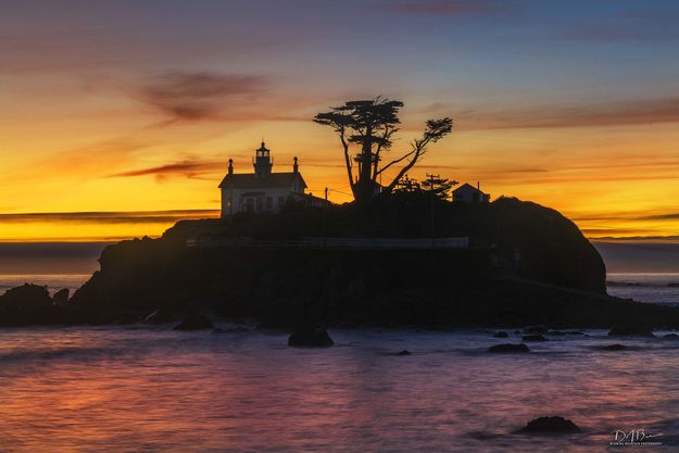 Battery Point Silhouette. Photo by Dave Bell.