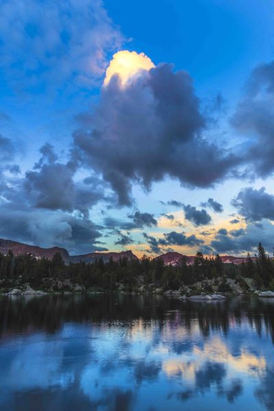 Spectacular Cloud Top. Photo by Dave Bell.