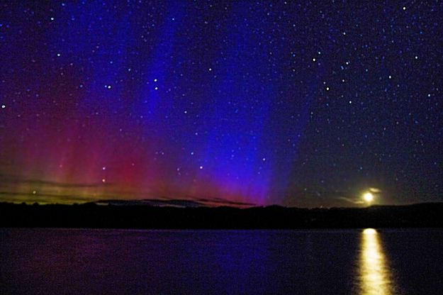 Aurora And Rising Moon. Photo by Dave Bell.