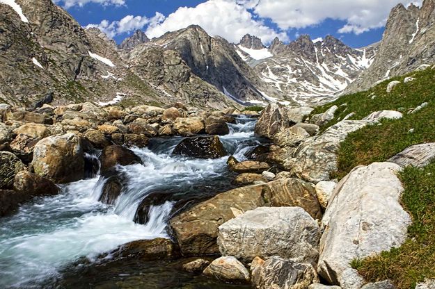 Upper Titcomb Lake Outlet Stream. Photo by Dave Bell.