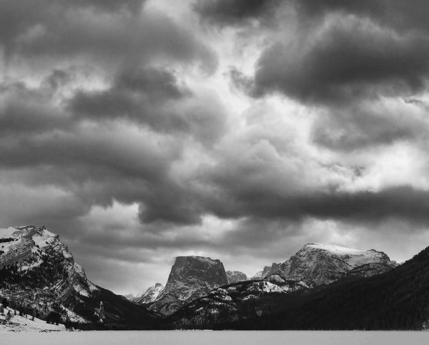 Stormy Sky (B-W). Photo by Dave Bell.