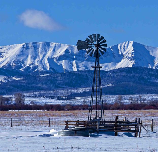 Horse Creek Windmill. Photo by Dave Bell.