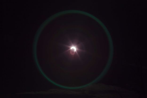 Eclipse Star Burst. Photo by Dave Bell.
