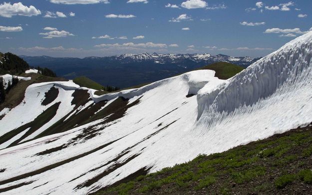 Cornice Line. Photo by Dave Bell.