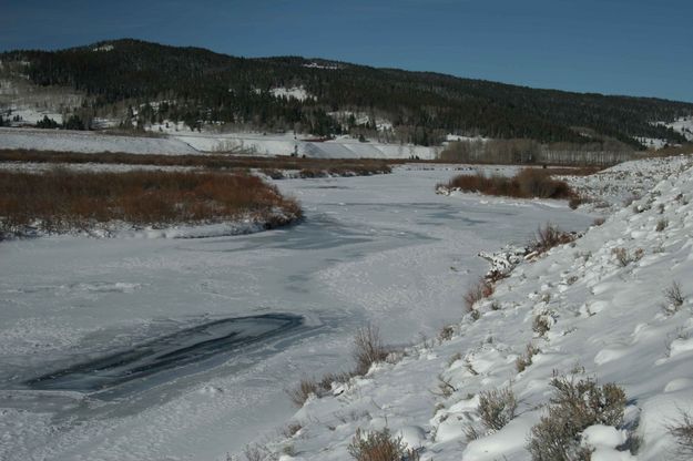 Frozen Green River. Photo by Dave Bell.