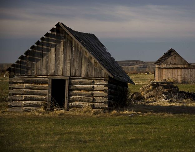 Old Binning Place Barns. Photo by Dave Bell.