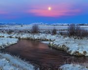 Alpenglow Moon. Photo by Dave Bell.