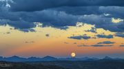Southern Range Moon Rise. Photo by Dave Bell.
