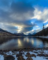 Streaming Clouds. Photo by Dave Bell.