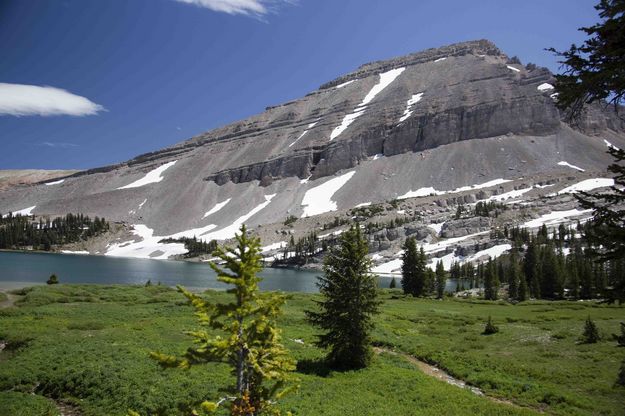 Brewster and Triangle Peak. Photo by Dave Bell.