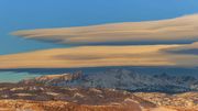 Angel Peak Invaded By Aliens. Photo by Dave Bell.