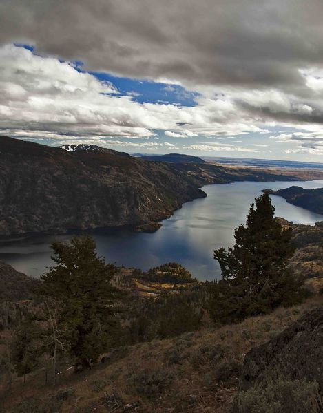 Fremont Lake Scenery. Photo by Dave Bell.