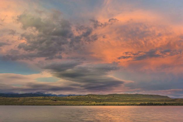 Fremont Alpenglow. Photo by Dave Bell.