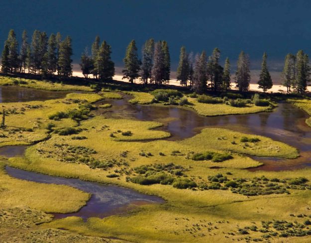 Upper End Of Lower Green River Lakes. Photo by Dave Bell.