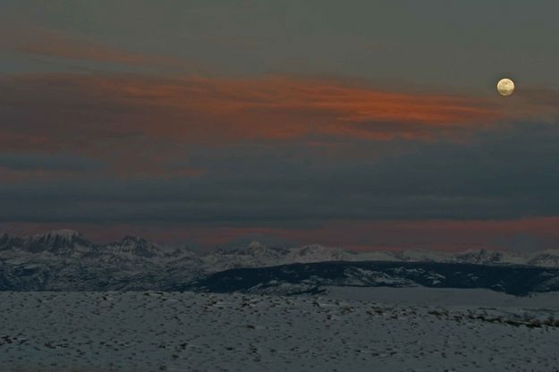 Wind River Moonrise and Sunset. Photo by Dave Bell.