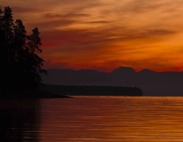 Early Light Over Yellowstone Lake. Photo by Dave Bell.