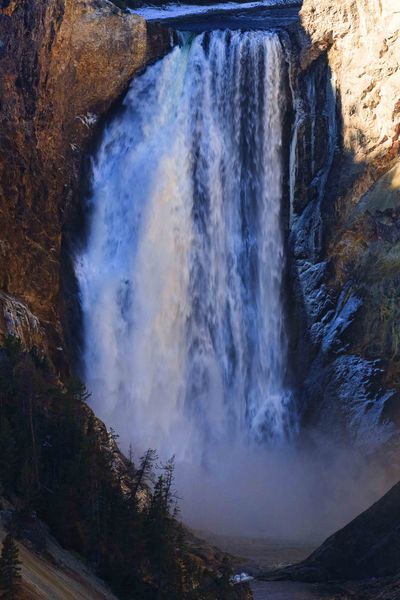 Lower Falls Forming Winter Ice. Photo by Dave Bell.