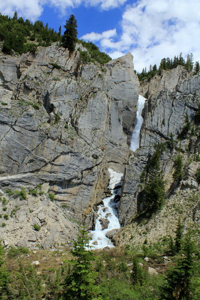 Shoal Falls. Photo by Fred Pflughoft.