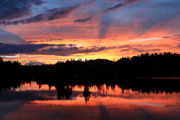 Dads Lake Sunset. Photo by Fred Pflughoft.