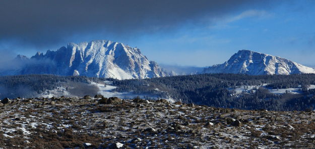 Fremont & Jackson Peaks from Soda Lake Road. Photo by Fred Pflughoft.