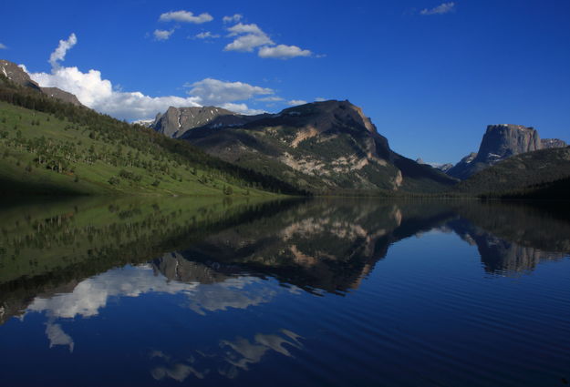 Perfect Reflection at Green River Lks.. Photo by Fred Pflughoft.