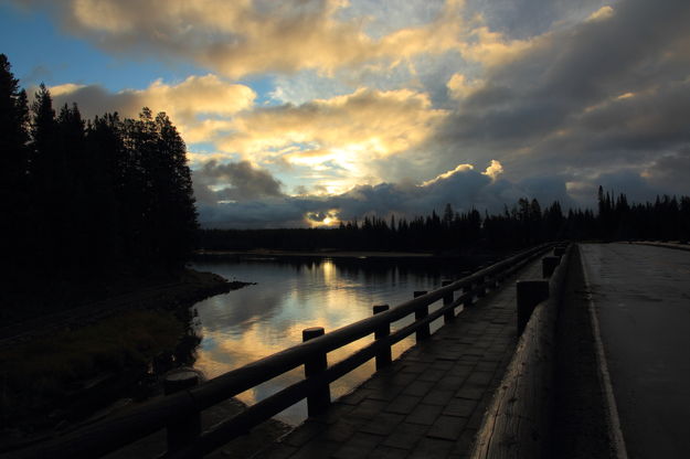 Dawn at Fishing Bridge. Photo by Fred Pflughoft.