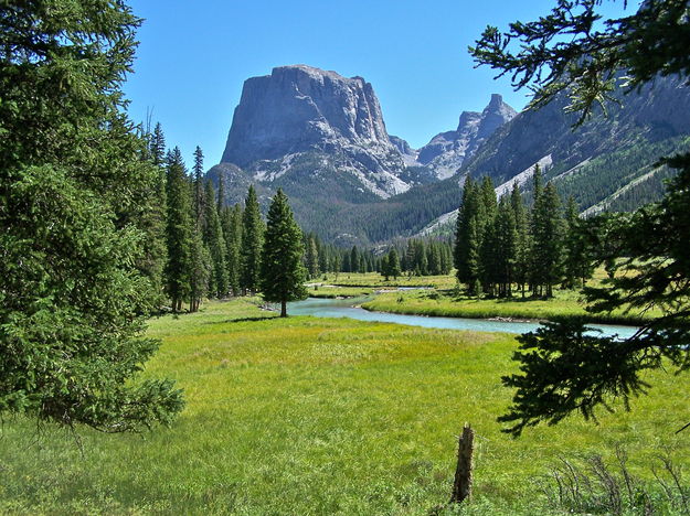 Square Top Mountain, Pinedale's Famous Landmark    . Photo by Scott Almdale.
