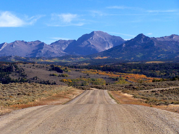 Wind River Peak and Big Sandy Road. Photo by Scott Almdale.