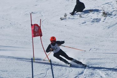 Grant Carter took 8th in the Giant Slalom. Photo by Cody Simms.