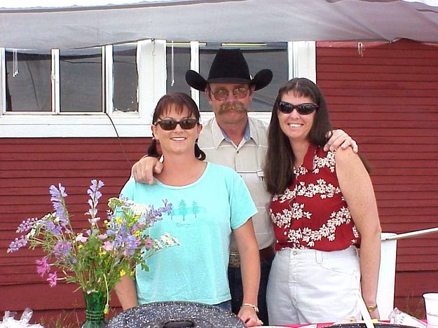 Julie, Bill and Lisa. Photo by Pinedale Online.