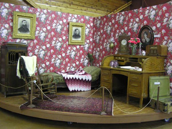 Homestead Room. Photo by Pinedale Online.
