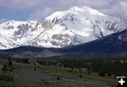 Snow covered mountains. Photo by Pinedale Online.