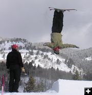 Zack Thompson inverted. Photo by Dawn Ballou, Pinedale Online.