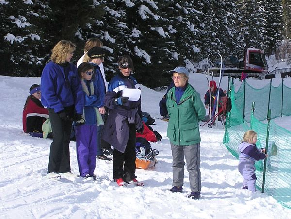 Korfanta Spectators. Photo by Dawn Ballou, Pinedale Online.