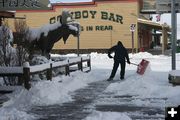 Digging Out. Photo by Clint Gilchrist, Pinedale Online!.