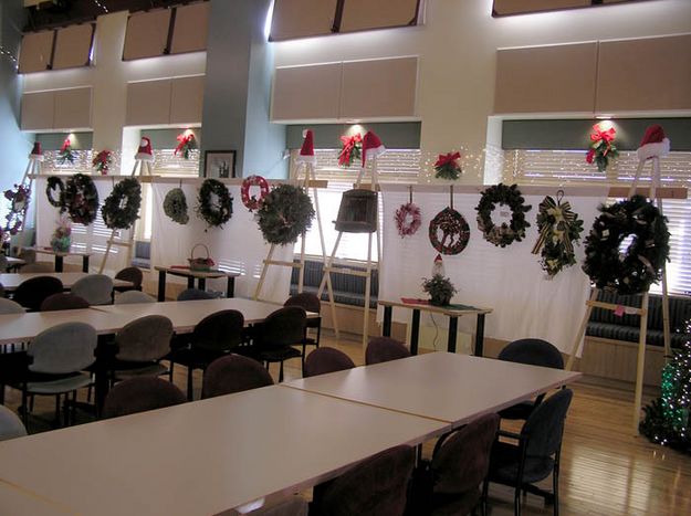 Wreaths set up. Photo by Dawn Ballou, Pinedale Online.