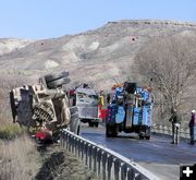Accident on the Green River Bridge. Photo by Dawn Ballou, Pinedale Online.