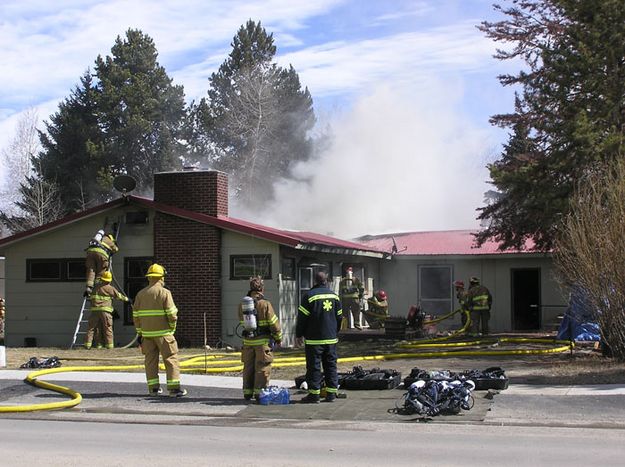 Pinedale House Fire. Photo by Dawn Ballou, Pinedale Online.