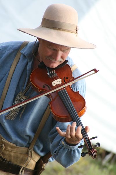 Fiddler. Photo by Pam McCulloch, Pinedale Online.