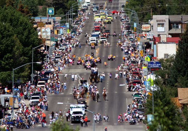 Rendezvous Parade. Photo by Clint Gilchrist, Pinedale Online.