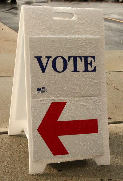 Vote this way. Photo by Dawn Ballou, Pinedale Online.