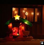 Nativity. Photo by Dawn Ballou, Pinedale Online.