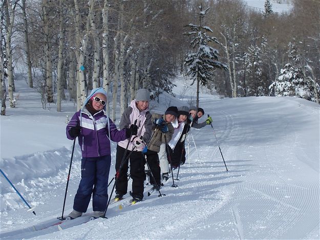 Pinedale 4th Graders. Photo by Bob Barrett, Pinedale Ski Education Foundation.