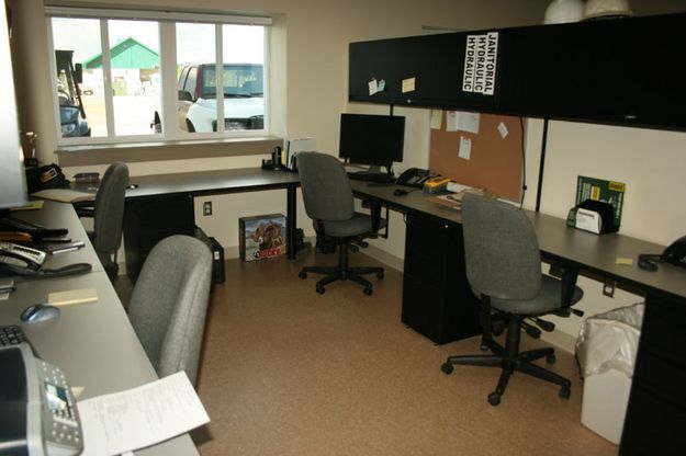 Offices. Photo by Dawn Ballou, Pinedale Online.