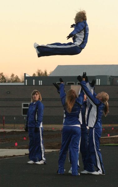 Lyman Cheerleaders. Photo by Dawn Ballou, Pinedale Online.