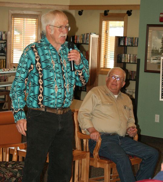 Perry and Bob. Photo by Dawn Ballou, Pinedale Online.
